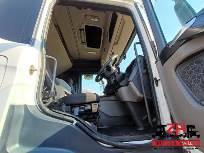 2020 SCANIA G460 XT