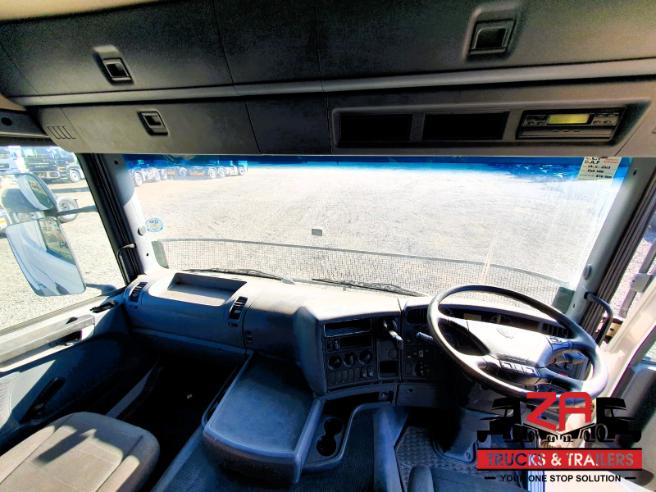 2016 SCANIA G460 WITH CATTLEBODY