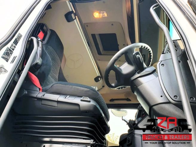 2019 MERCEDES BENZ ACTROS 2645