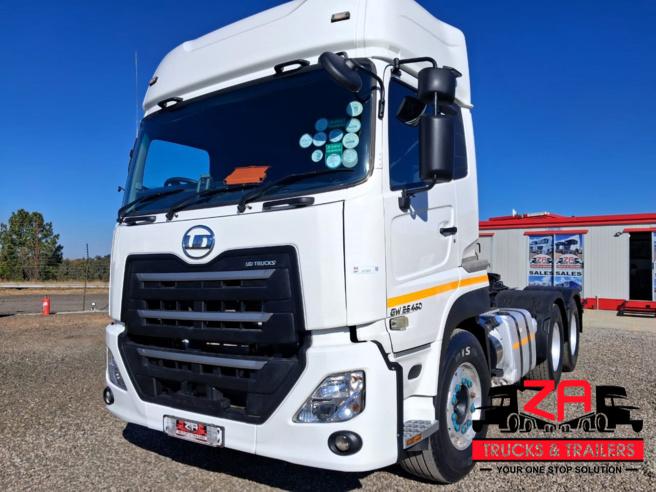 2021 UD QUON GW26.460