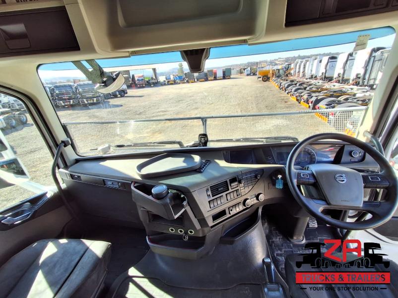 2021 VOLVO FH440 LOW ROOF