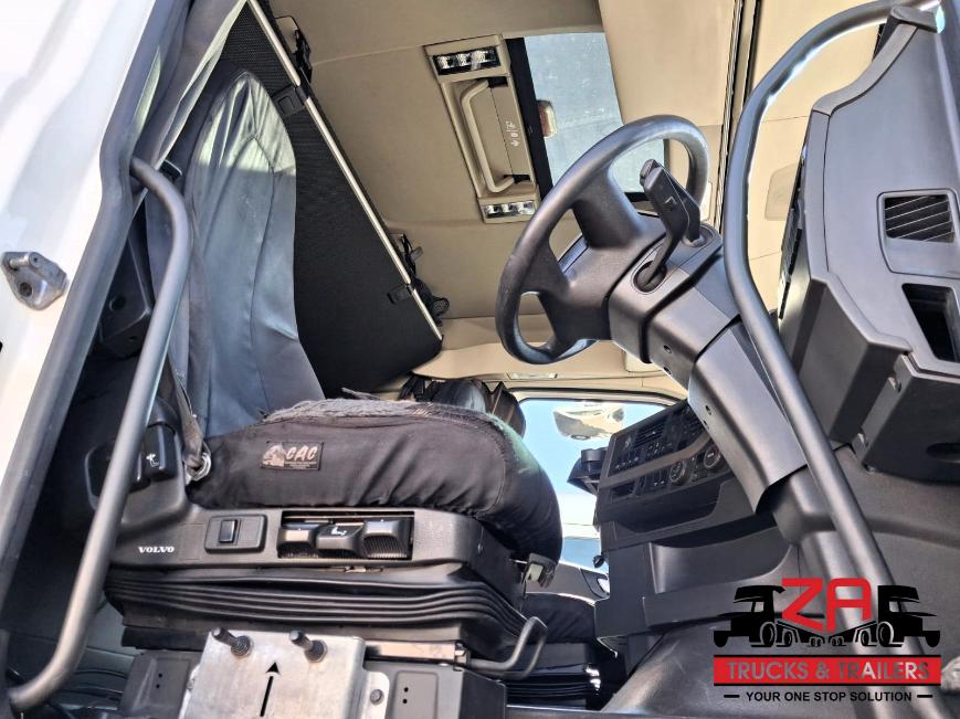 2021 VOLVO FH440 LOW ROOF