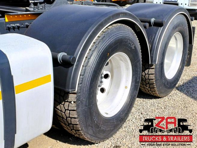 2021 VOLVO FH440 LOW ROOF