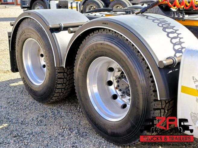 2021 VOLVO FH440 LOW ROOF