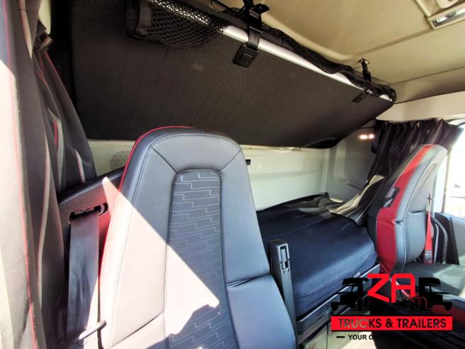 2021 VOLVO FH440 LOW ROOF