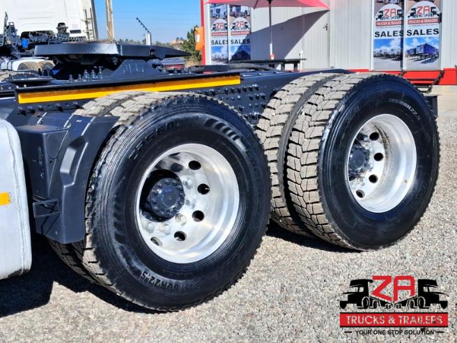 2021 VOLVO FH440 LOW ROOF