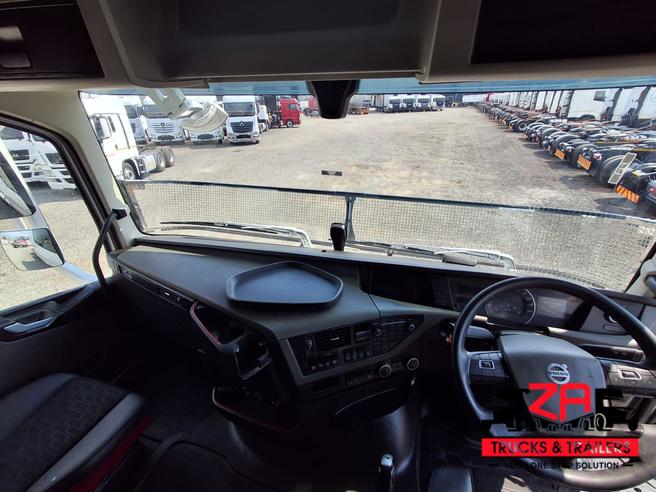2021 VOLVO FH440 LOW ROOF #066