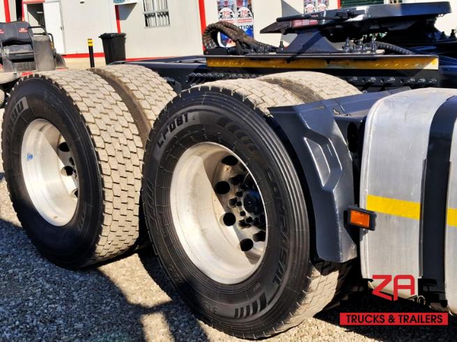 2021 VOLVO FH440 LOW ROOF