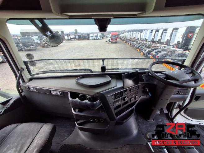 2021 VOLVO FH520 V5