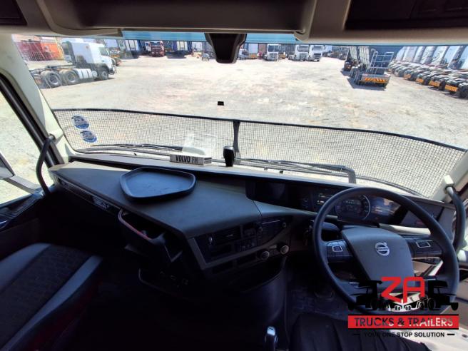 2020 VOLVO FH440