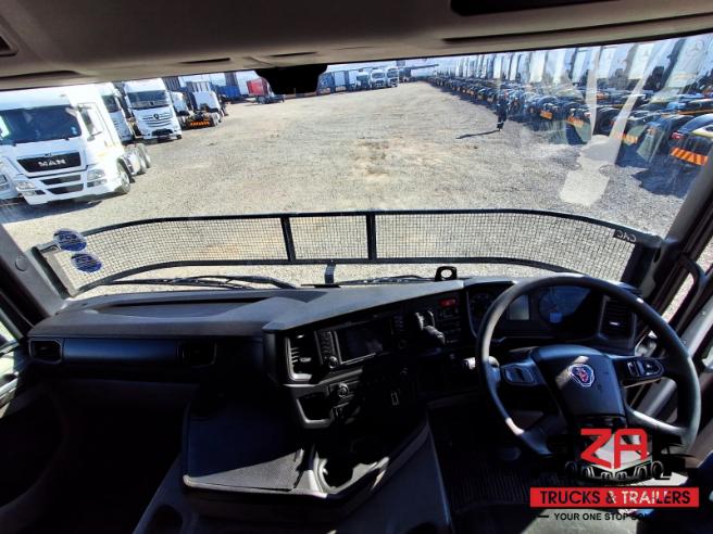 2021 SCANIA G460 XT