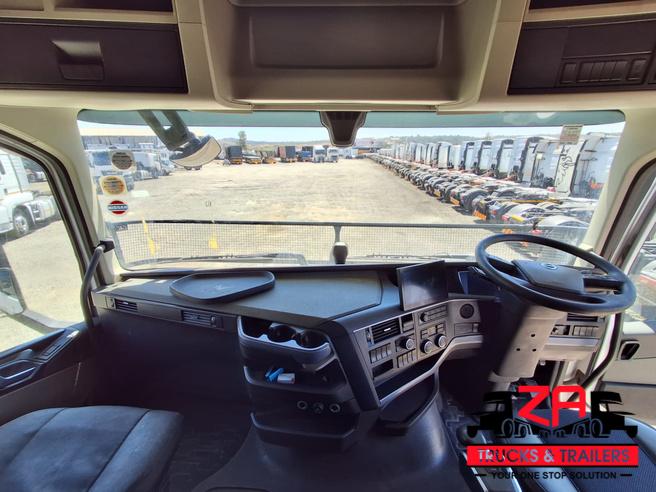 2021 VOLVO FH440 V5