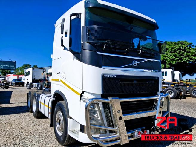 2021 VOLVO FH440