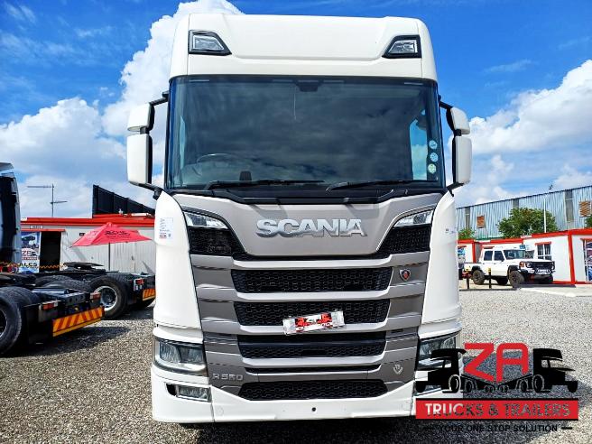 2021 SCANIA R560