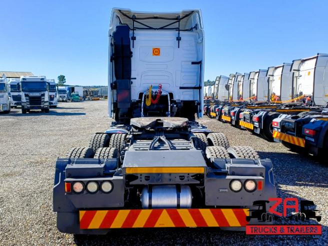 2021 VOLVO FH520