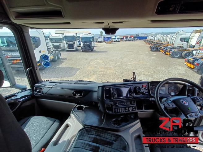 2023 SCANIA P410 XT