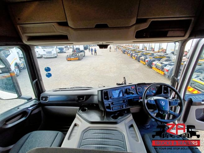 2023 SCANIA P410 XT