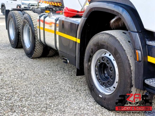 2023 SCANIA P410 XT