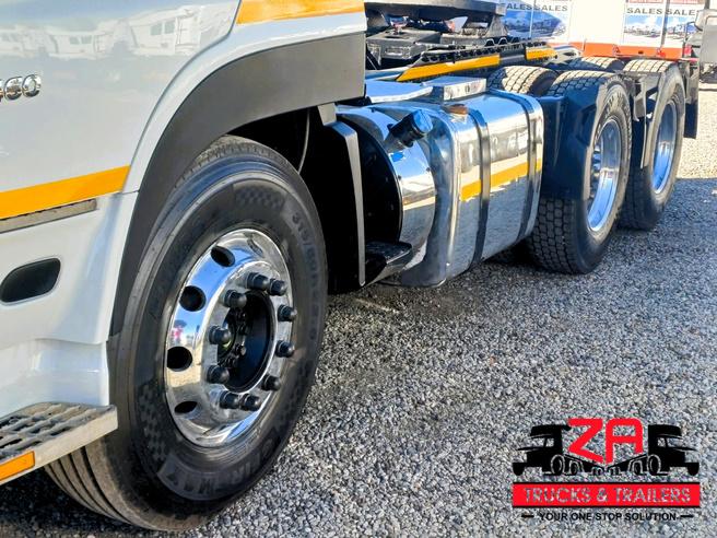 2022 UD QUON GW 26.460 HIGH ROOF