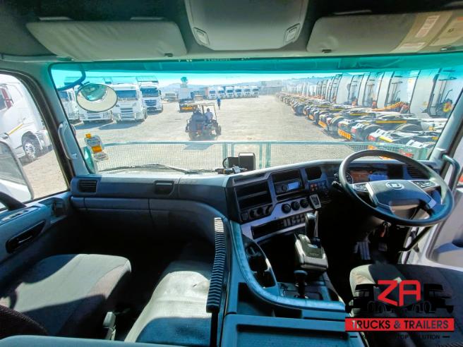 2022 UD QUON GW26.460 HIGH ROOF