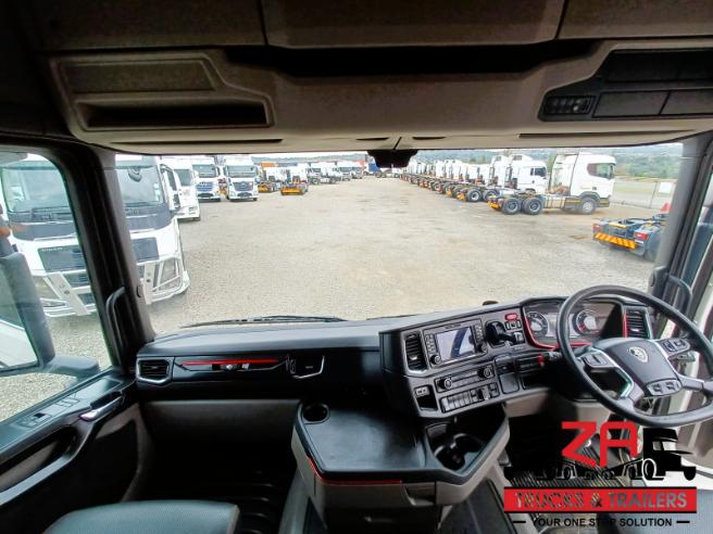 2022 SCANIA R560