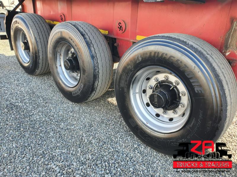 2011 SA TRUCK BODIES TRI-AXLE FLAT DECK