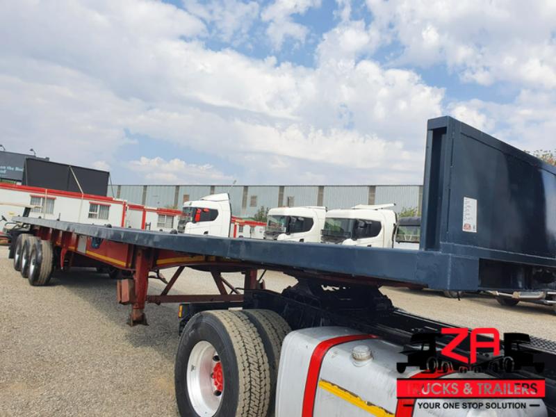 2005 SA TRUCK BODIES TRI-AXLE FLAT DECK TRAILER