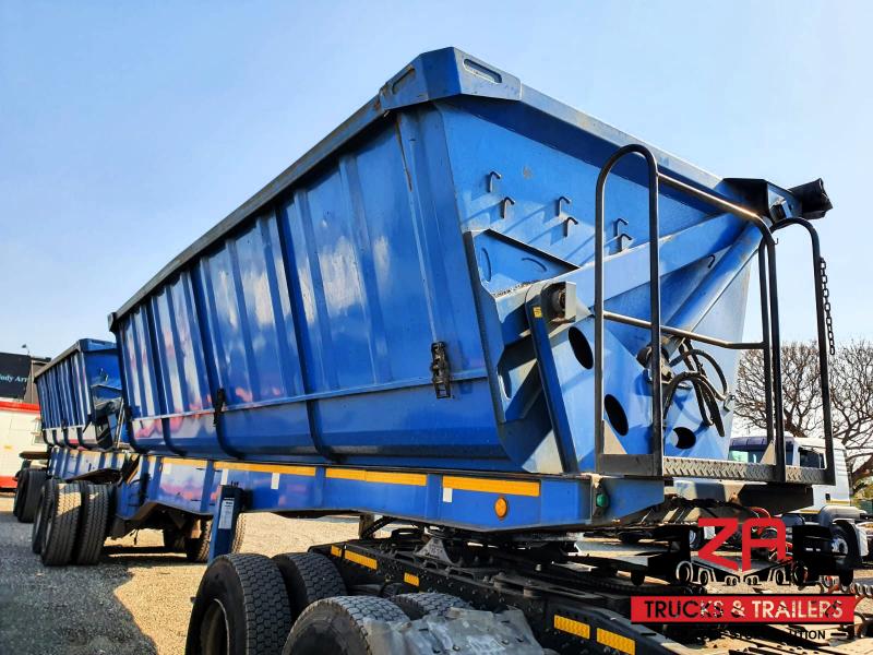 2017 CIMC 45 CUBE SIDE TIPPER