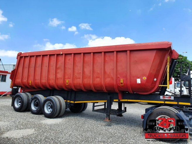 2010 HENRED FREUHAUF SLOPER TRAILER