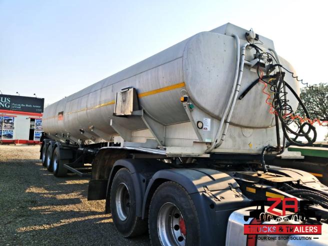 2003 TANK CLINIC FUEL TANKER
