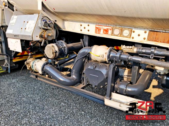 2003 TANK CLINIC FUEL TANKER