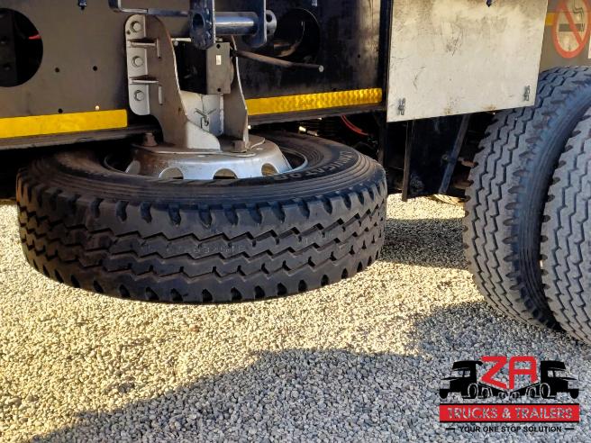 2025 PARAMOUNT TRI-AXLE FLAT DECK TRAILER