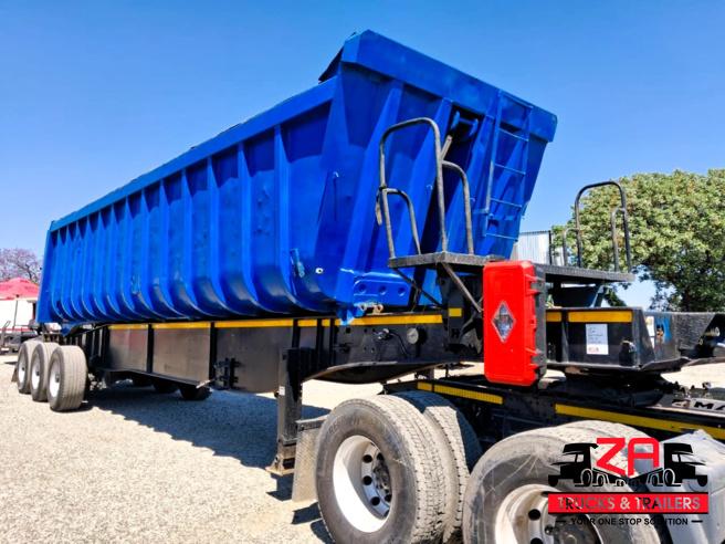 2013 HENRED FREUHAUF 30 CUBE TRI-AXLE SLIDER SLOPER