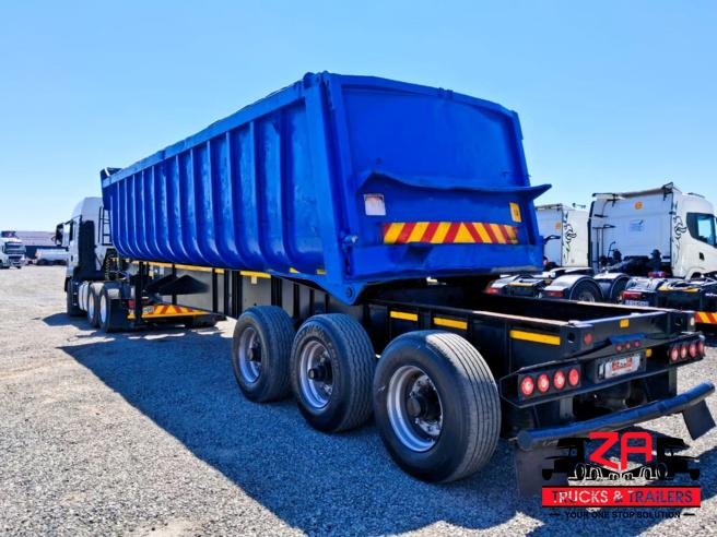 2013 HENRED FREUHAUF 30 CUBE TRI-AXLE SLIDER SLOPER