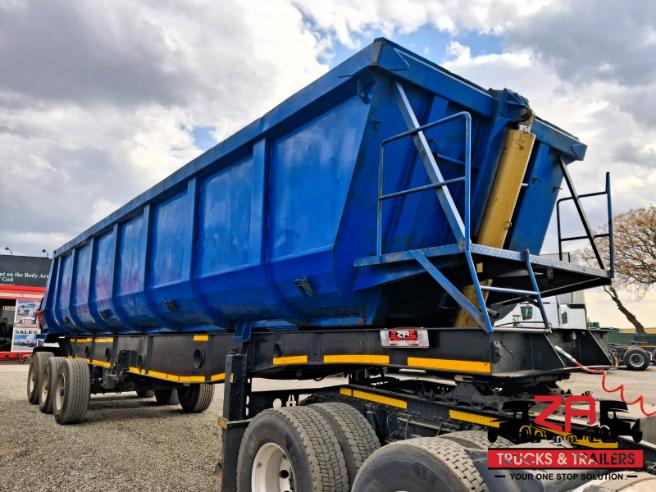 2012 AFRIT 30 CUBE TRI-AXLE SLOPER