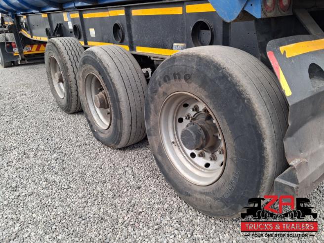 2012 AFRIT 30 CUBE TRI-AXLE SLOPER