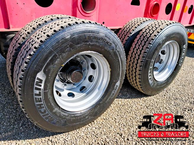 2015 AFRIT 40 CUBE SIDE TIPPER