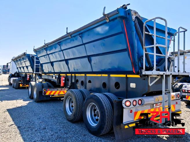 2015 AFRIT 40 CUBE SIDE TIPPER