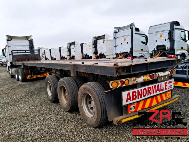 2006 TOP TRAILER TRI-AXLE FLAT DECK