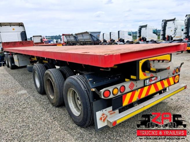2022 13.2M PARAMOUNT TRI AXLE FLAT DECK TRAILER