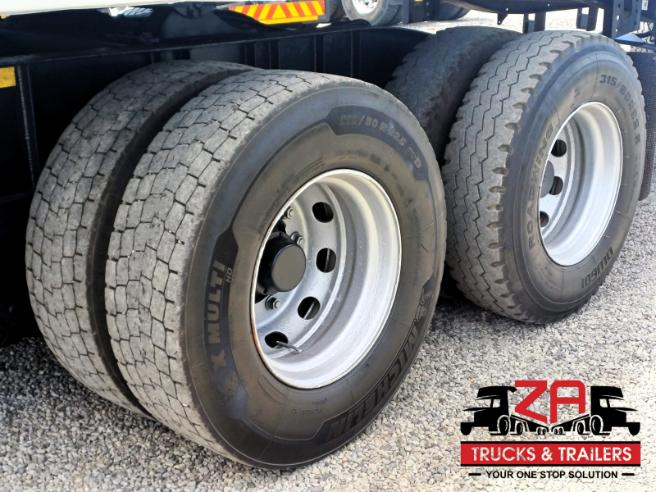 2005 SA TRUCK BODIES SUPERLINK FLAT DECK TRAILER #766