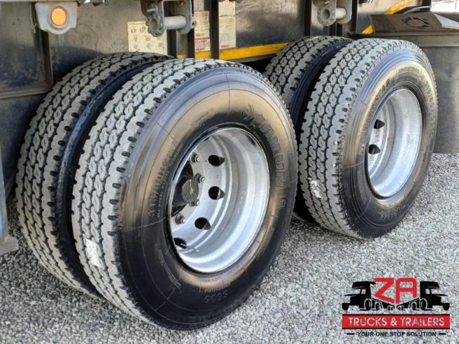 2006 TRAILORD SUPERLINK TAUTLINER TRAILER
