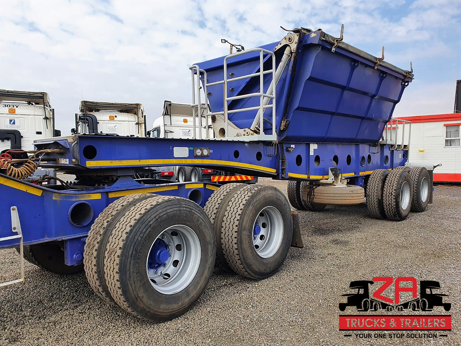 2019 AFRIT 18 CUBE SIDE TIPPER