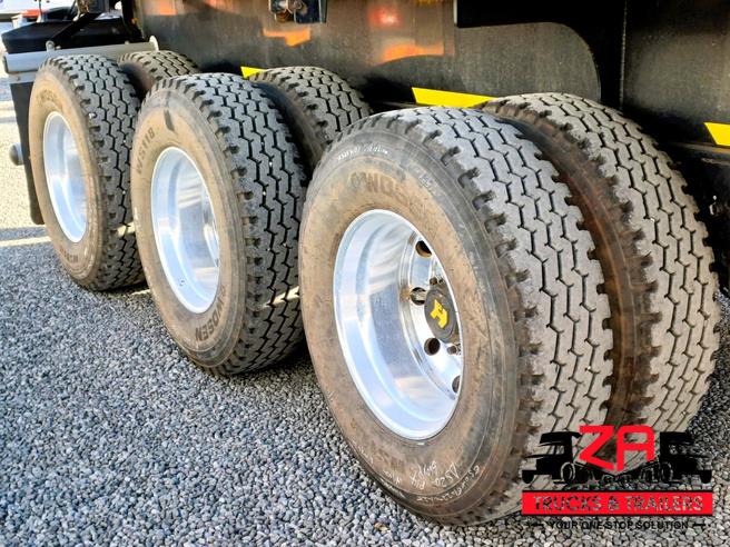 2023 HENRED FRUEHAUF TRI-AXLE DROPSIDE TRAILER