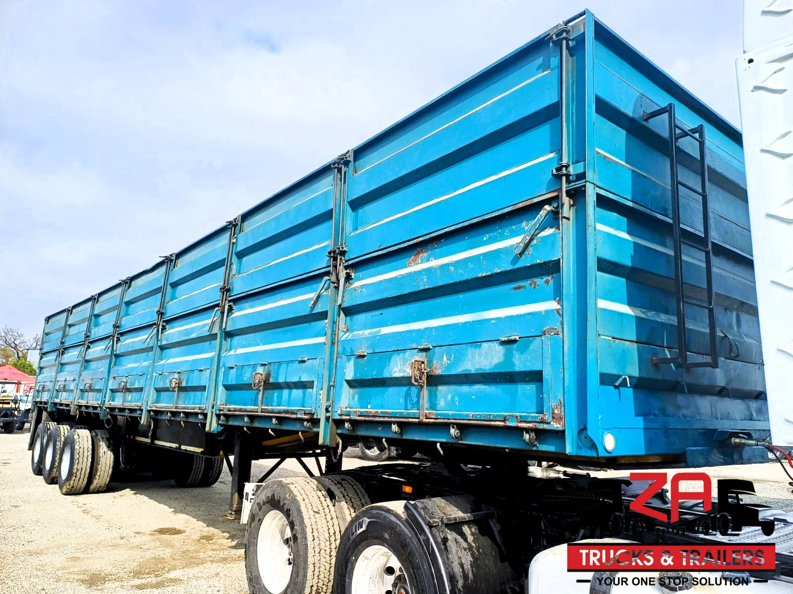 2005 MORDAN TRAILERS TRI-AXLE TRAILER #53205