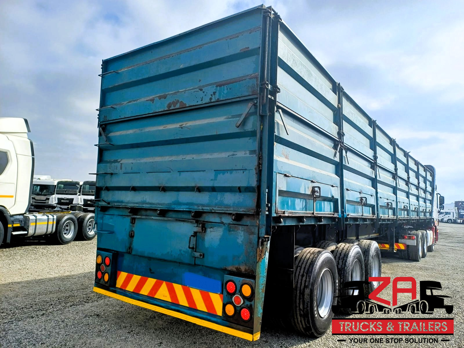2005 MORDAN TRAILERS TRI-AXLE TRAILER #53205