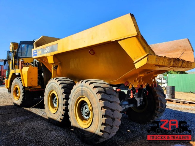 2011 KOMATSU HM300-2 ARTICULATED DUMP TRUCK