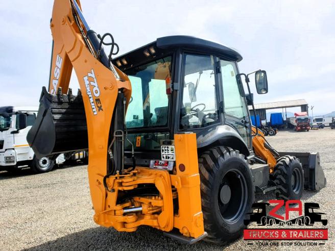 2021 CASE 770EX MAGNUM 4X4 BACKHOE LOADER
