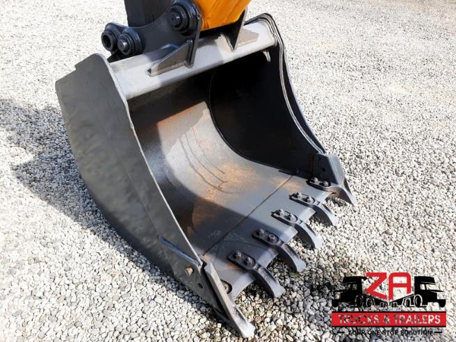 2021 CASE 770EX MAGNUM 4X4 BACKHOE LOADER