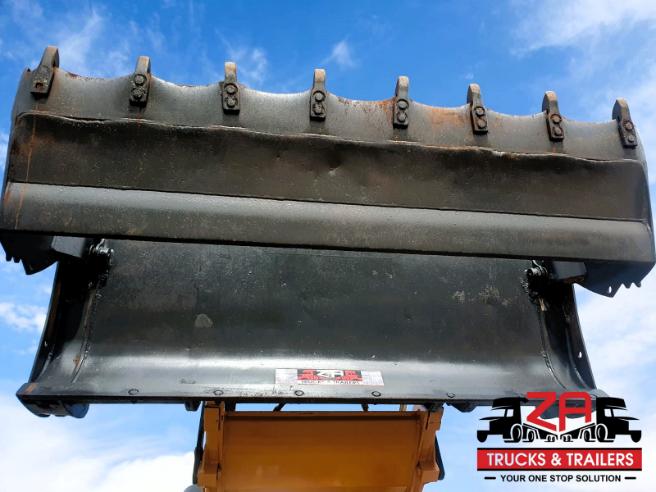 2021 CASE 770EX MAGNUM 4X4 BACKHOE LOADER